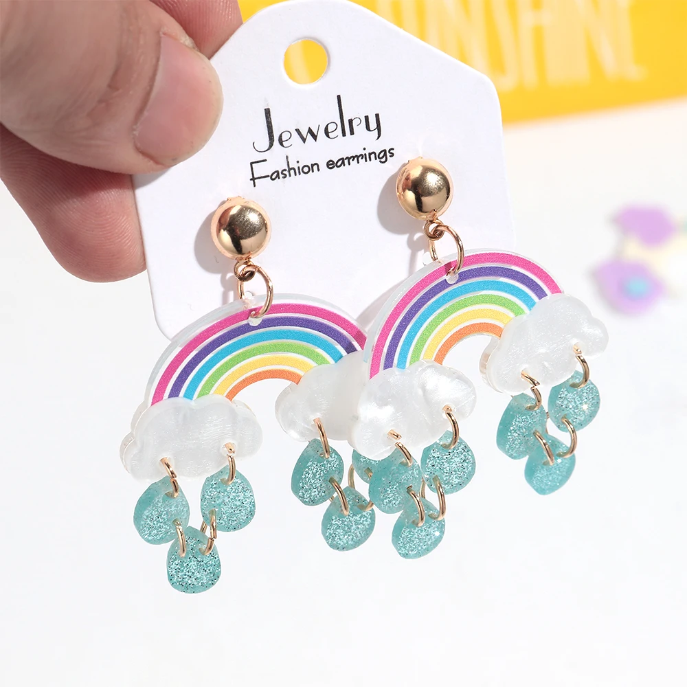 Cute Clouds Rainbow…