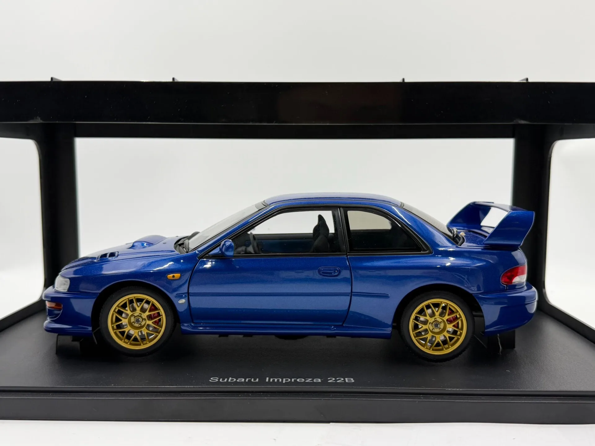 Autoart 1:18 Impreza STI 22B Upgrade JDM Blue Simulation Limited Edition All Open Alloy Metal Static Car Model Toy Gift