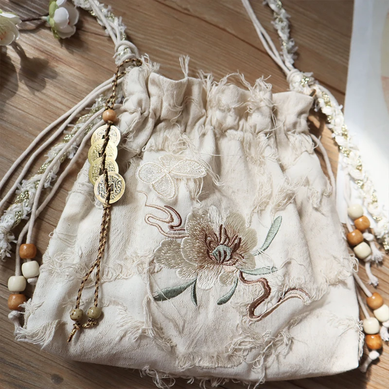 

New Chinese Style Artistic Gourd Embroidery Crossbody Bag Hanfu Magnetic Clasp Maternity Casual Shoulder Bag for Daily Vacation