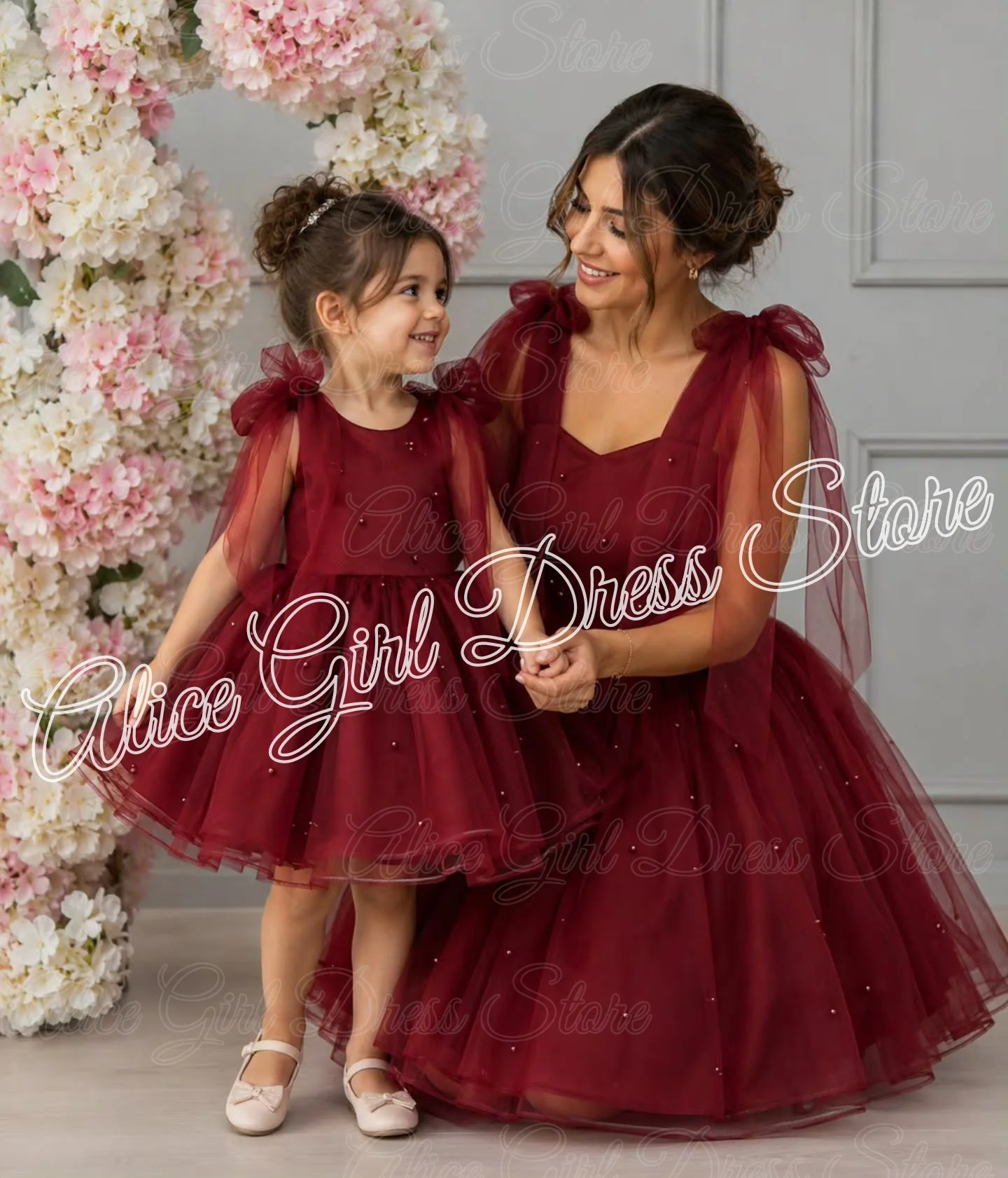 Customized Burgundy Flower Girl Dress for Wedding with Bows Beaded Knee Length Girl Kids First Communion Pageant Birthday Gowns