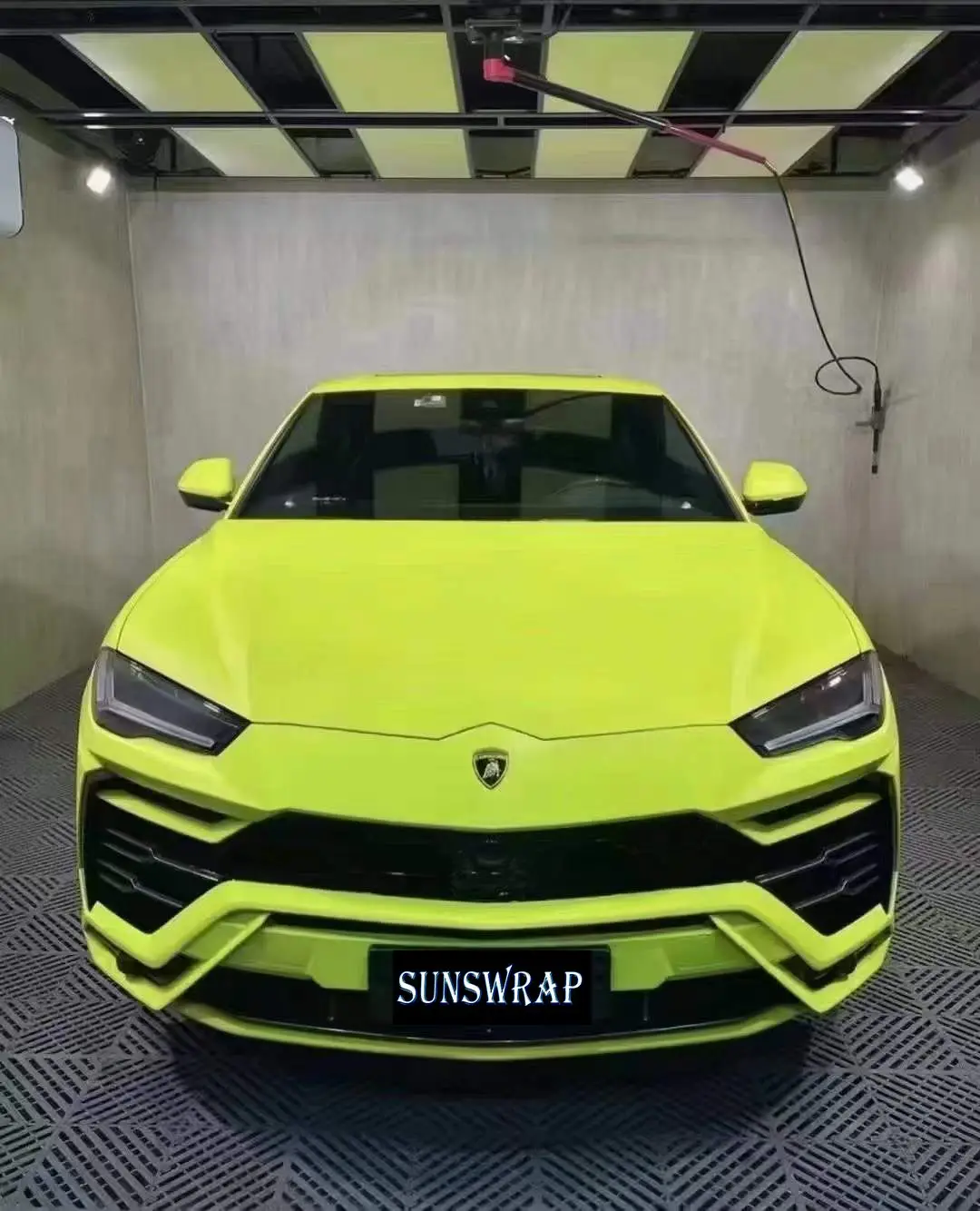 

Fluorescent Yellow Matt Satin PVC Cold Laminated Film Self Adhesive Vinyl Film For Vehicle Car Stickers 5x59ft/Roll