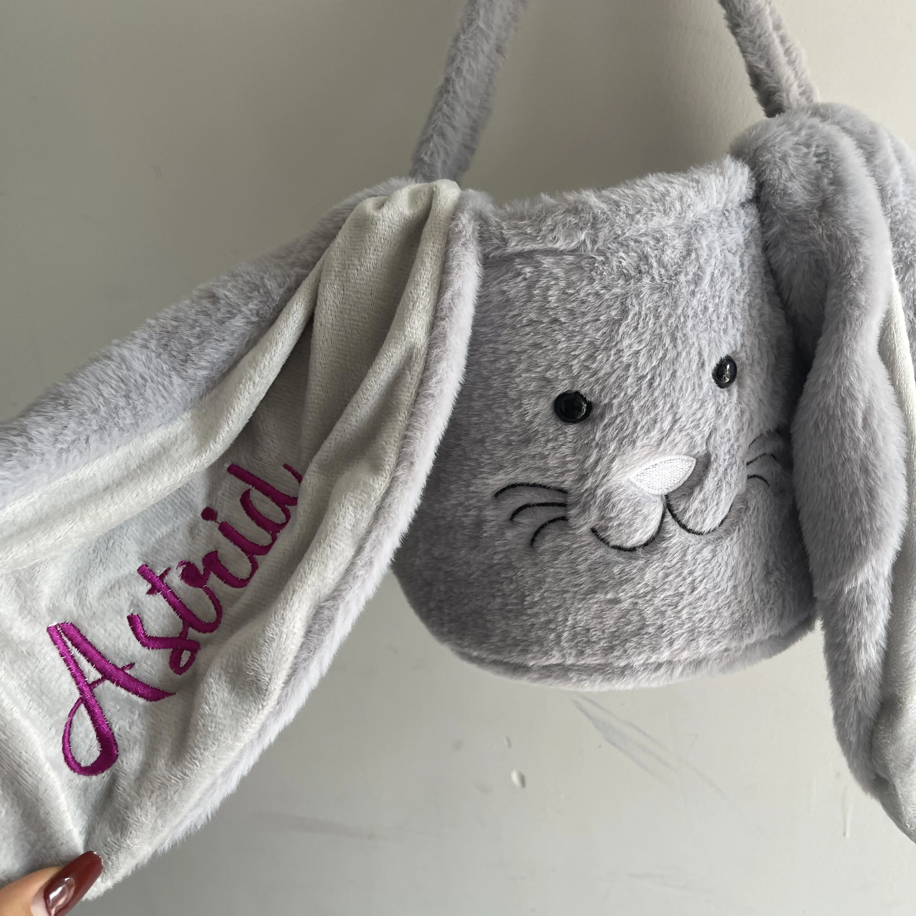 Personalized Embroidered Easter Decorative Tote Basket, Customized Plush Basket, Hand-Held Candy Gift Bag With Name