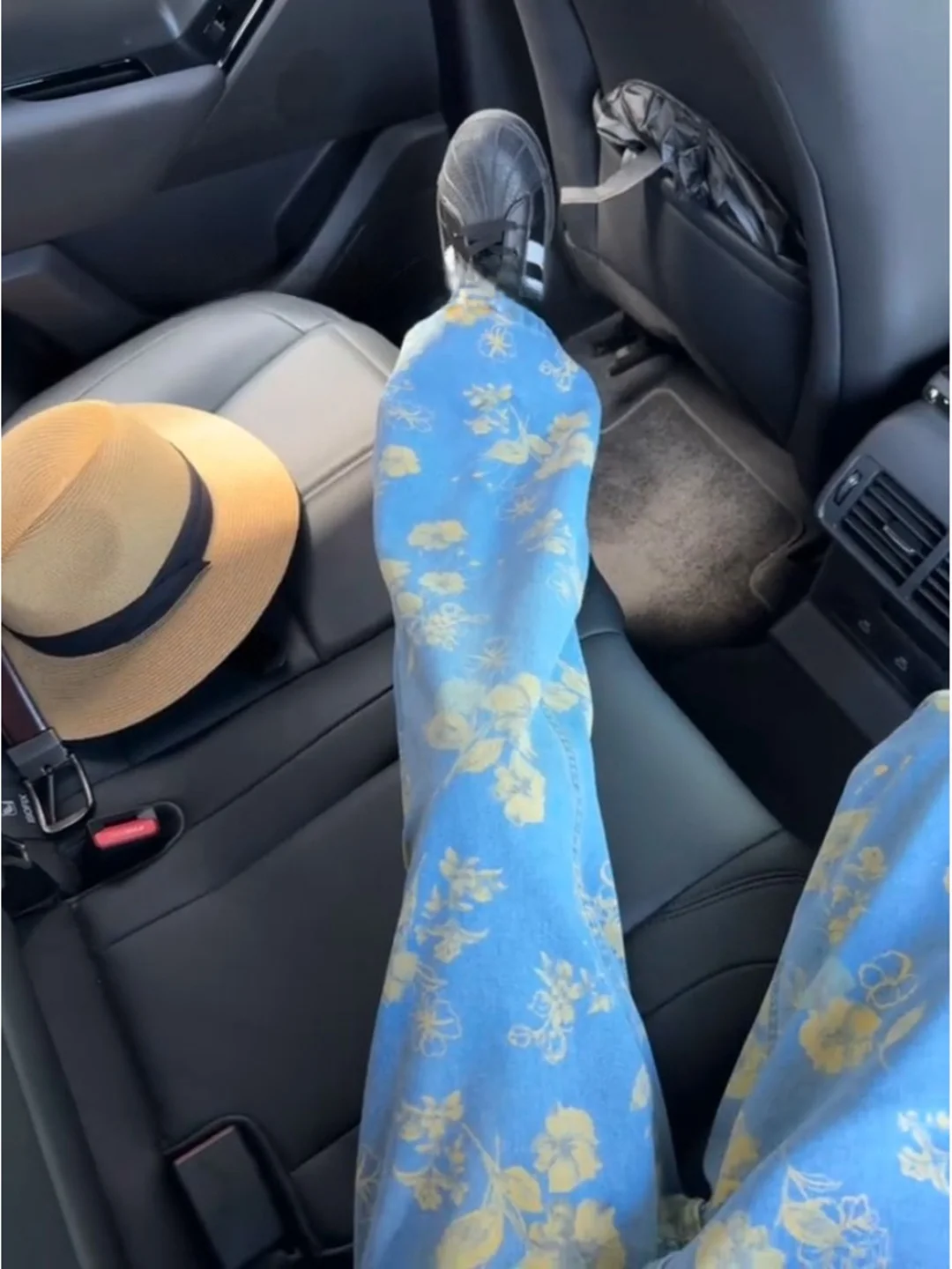 

Men's Floral Print Denim Jeans mid Waist Straight Leg Vintage Waed American Sle Cleanfit Knife Flared Pants Autumn Wear