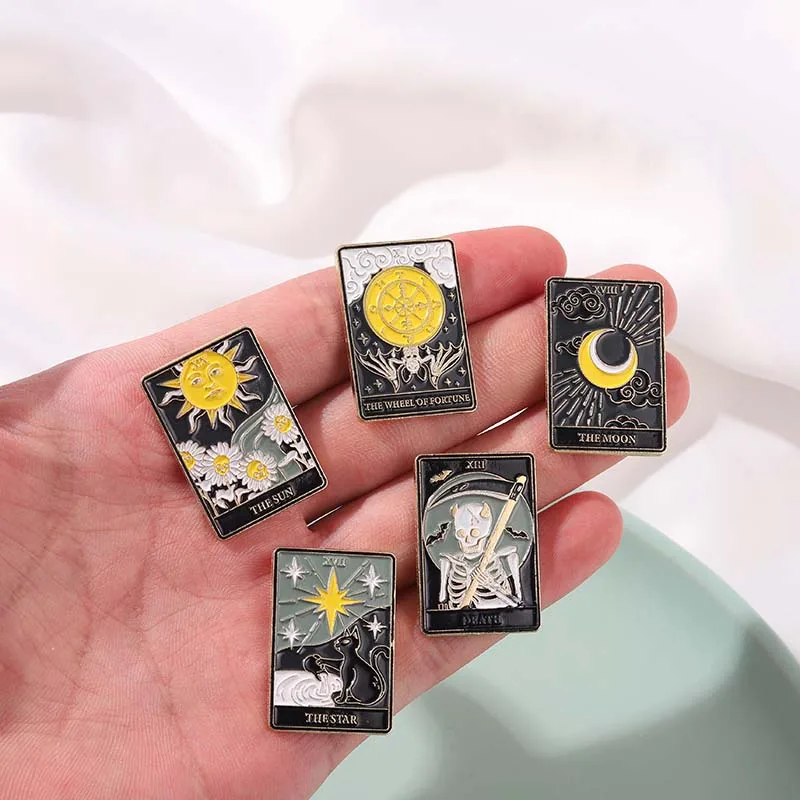 Tarot Enamel Pins Custom Sun Moon Stars Gothic Skeleton Lover Brooches Lapel Badges Bag Punk Dark Witch Jewelry Gift for Kids