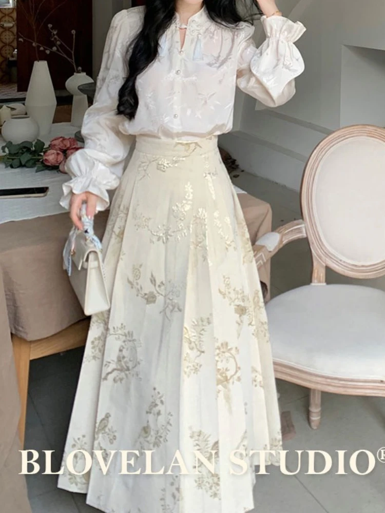 قميص جاكار محسّن على الطراز الصيني الجديد بأكمام من الدانتيل ومجموعة تنورة وجه الحصان على الطراز الصيني