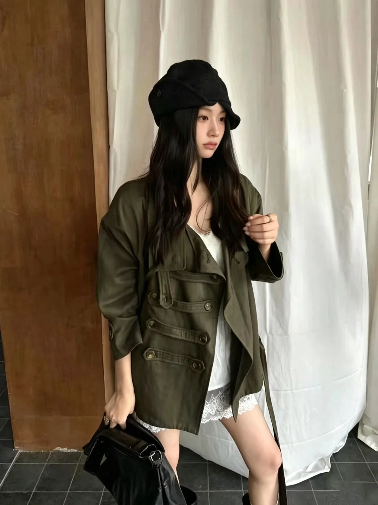 Clothland Women Elegant Trench Coat Belt Button Decorate Windbreaker Overcoat Female Fashion Jacket Mujer CB373