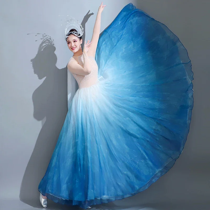 Opening dance with a large skirt, performance attire for women to dance and create a sea and moon night dance costume