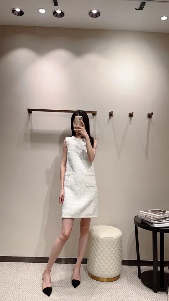 2024SS Summer New Women High Quality White Vest Sleeveless Tweed Dress for Female