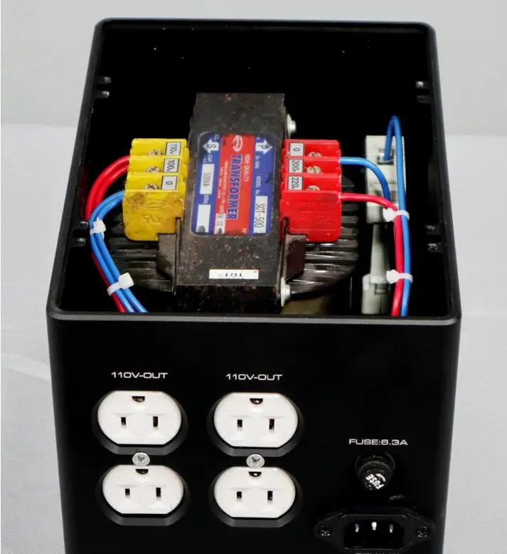 Finished  500W output 110V/220V isolated power supply American standard filter power socket