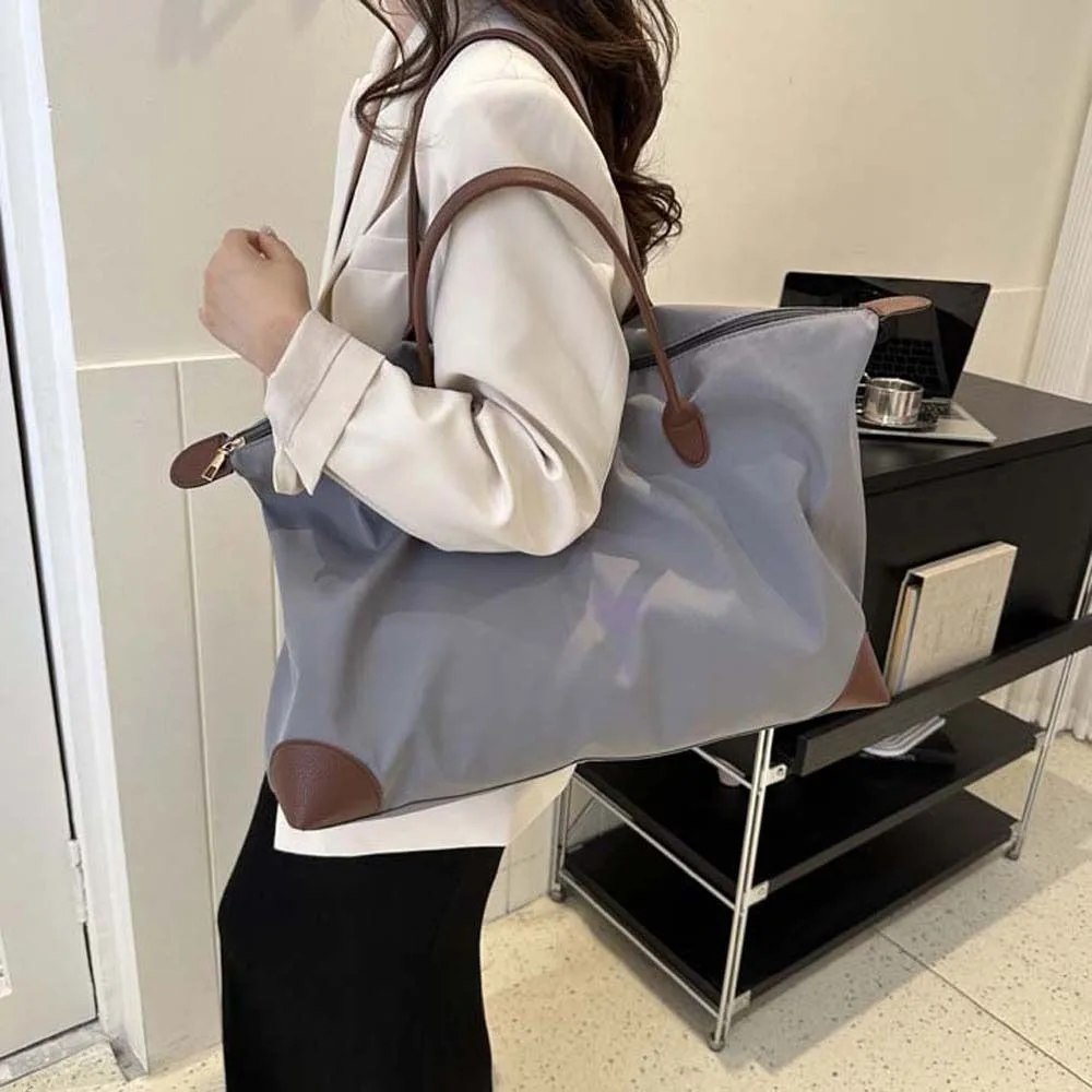 Solid Color Oxford Tote Bag Large Capacity Waterproof Nylon Shoulder Bag Leather Handbag Korean Style Simple Underarm Bag Travel