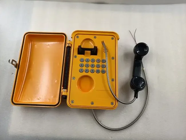 Outdoor Popular Telephone Public Yellow Aluminium Call Phones EMC VOIP SIP2.0 Industrial Telephpne