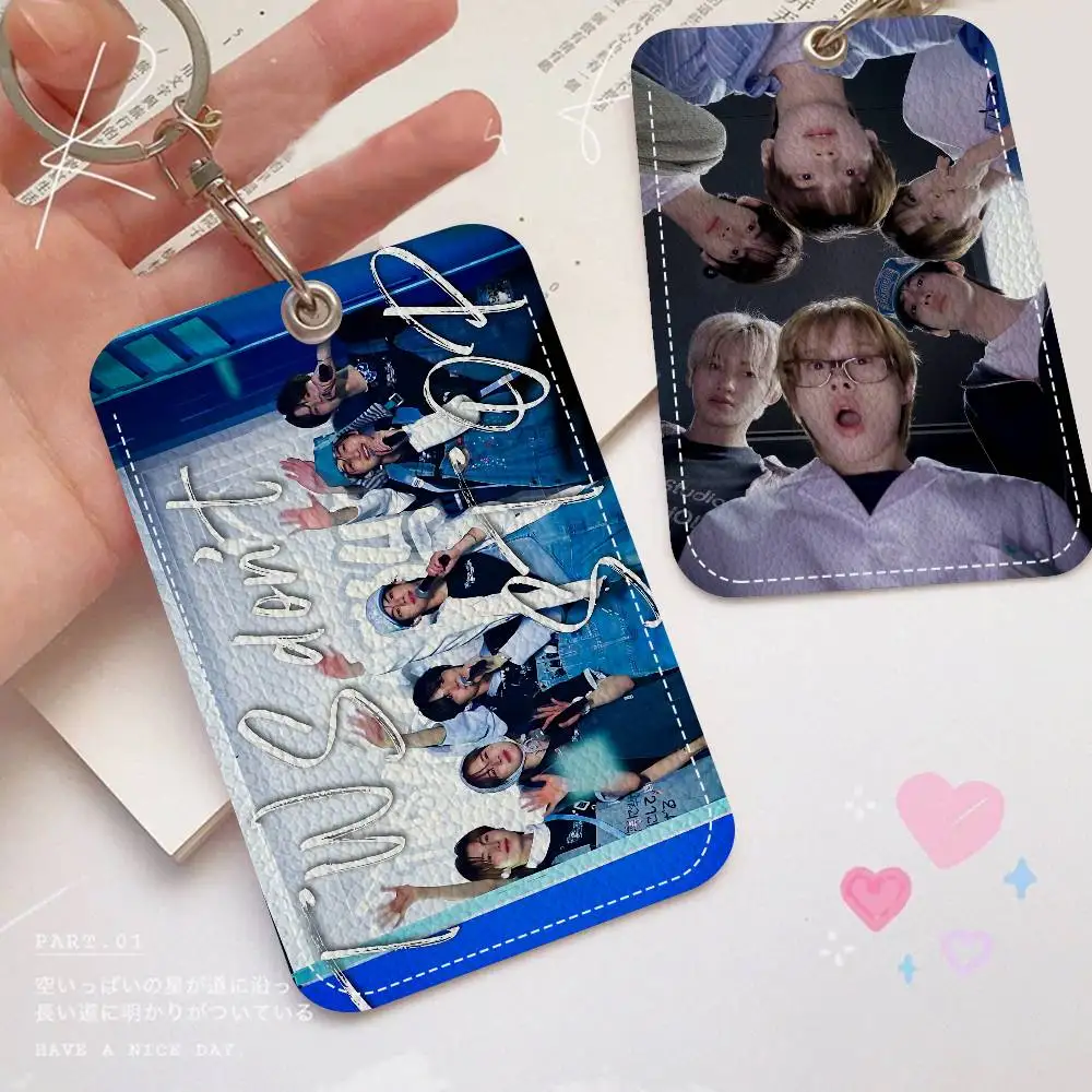 Beliebte Kpop Group T-Tws Kartenhalter Student ID Card Schutzhülle Hüllen Student Campus Access Cards Schlüsselanhänger Anti-Verlust