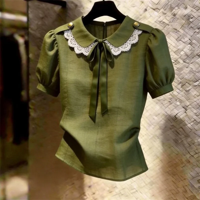 Niche Chic Green Short-sleeved Lace doll Collar Bubble Sleeve Shirt Female Slim Age-reducing Temperament Pullover Loose Shirt
