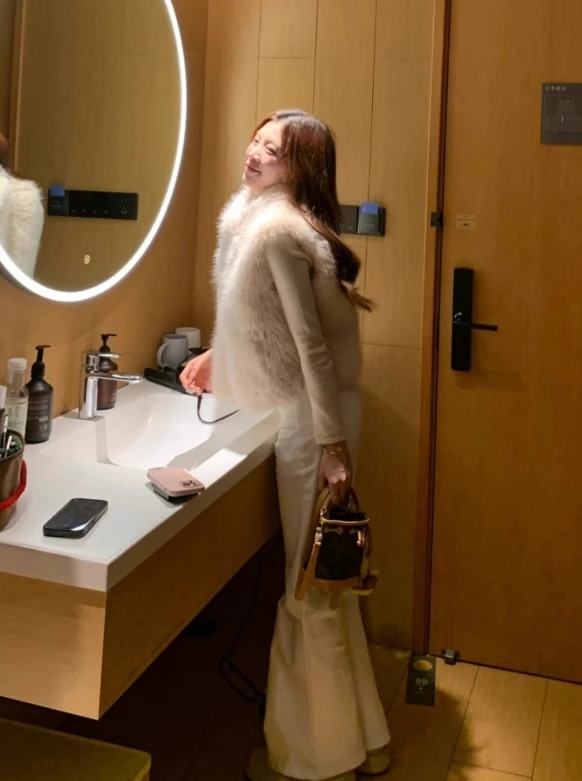 冬の新作 スレティエンド オルト ファー ジャエット レディースベスト 高級感 暖かい シミュレーションレザー生地 レディースアウター