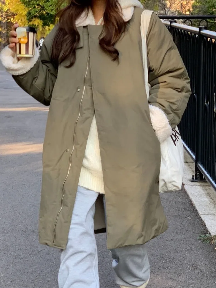 

Шикарное зимнее новое женское пальто средней длины, теплое хлопковое тюлевое пальто с воротником из меха ягненка, модный и удобный дизайн