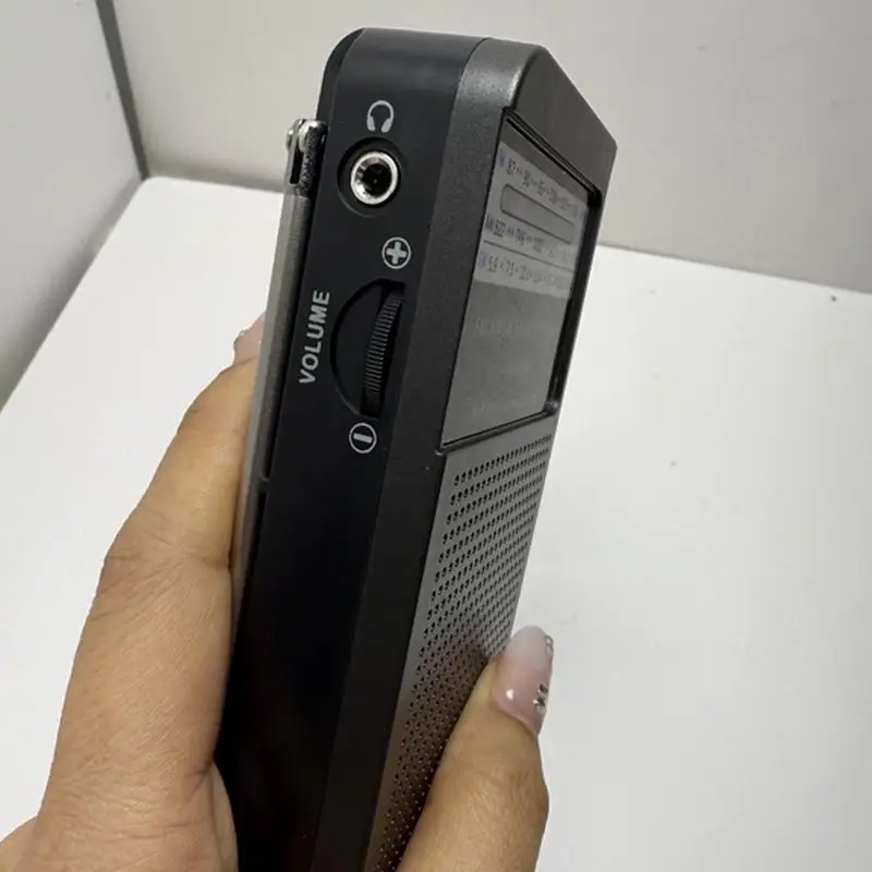 راديو محمول للتخييم راديو صغير يعمل بالبطارية أداة تنبيه الطقس المريحة ملحقات البقاء على قيد الحياة للمشي والتسلق