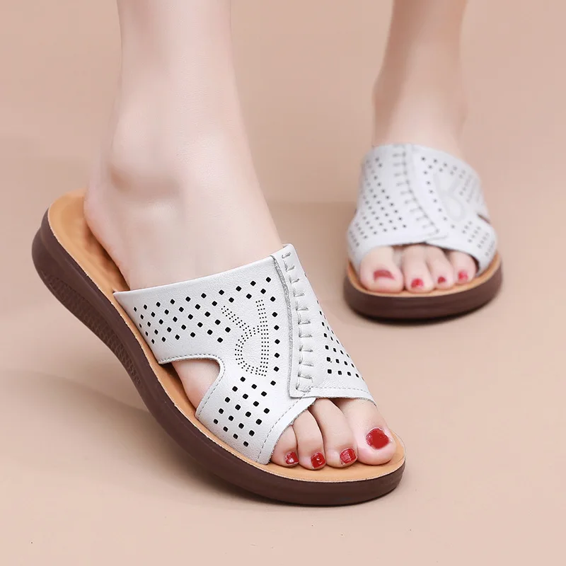 

Red Leather Wedge Slide Sandals For Women With Leaf Rhinestone Detail Open Toe Non Slip Thick Sole Comfortable Casual Summer Out