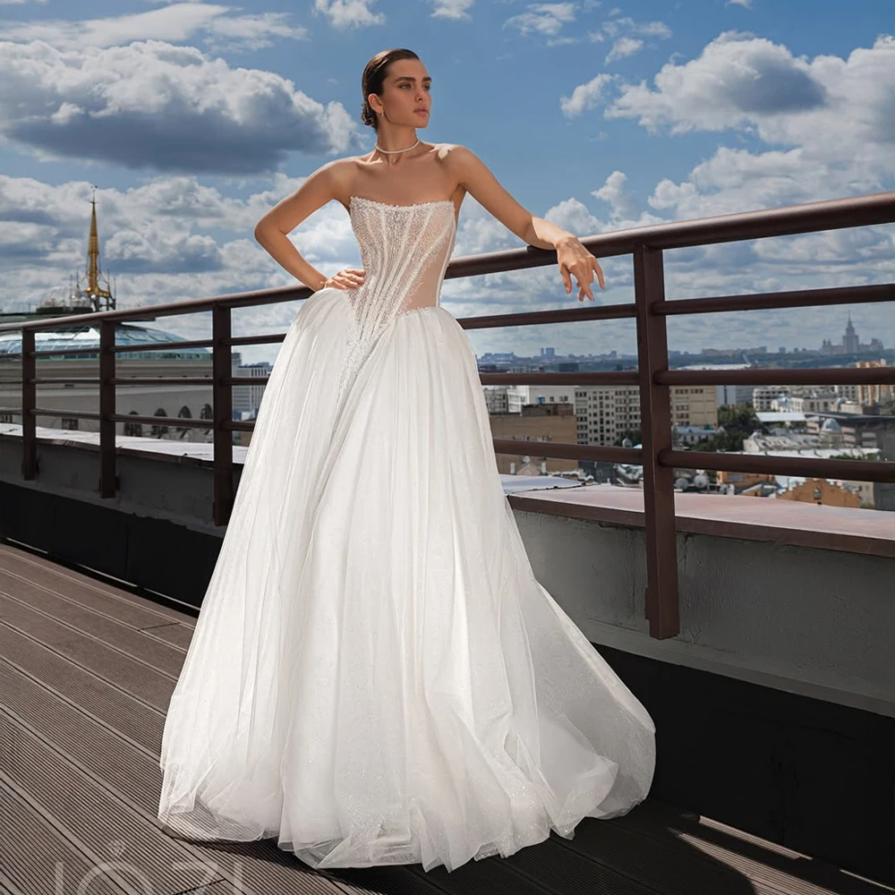 

Customized Luxe Sequin Wedding Dress Sheer Corset Bodice Elegant Bridal Gown Formal Wedding Dress for Bridal Events