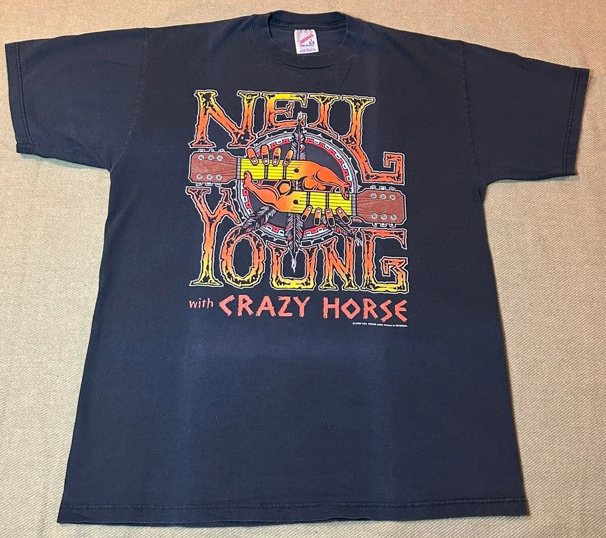 Vintage Neil Young & Crazy Horse 96/97 Tour Tshirt Size LARGE 90s Classic Rock