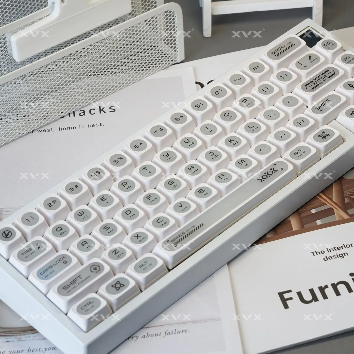 Custom Promotional Grade Opaline Aesthetic Keycap, Crescent Moon Frosted Polycarbonate Cap for Mechanical Keyboard Gift