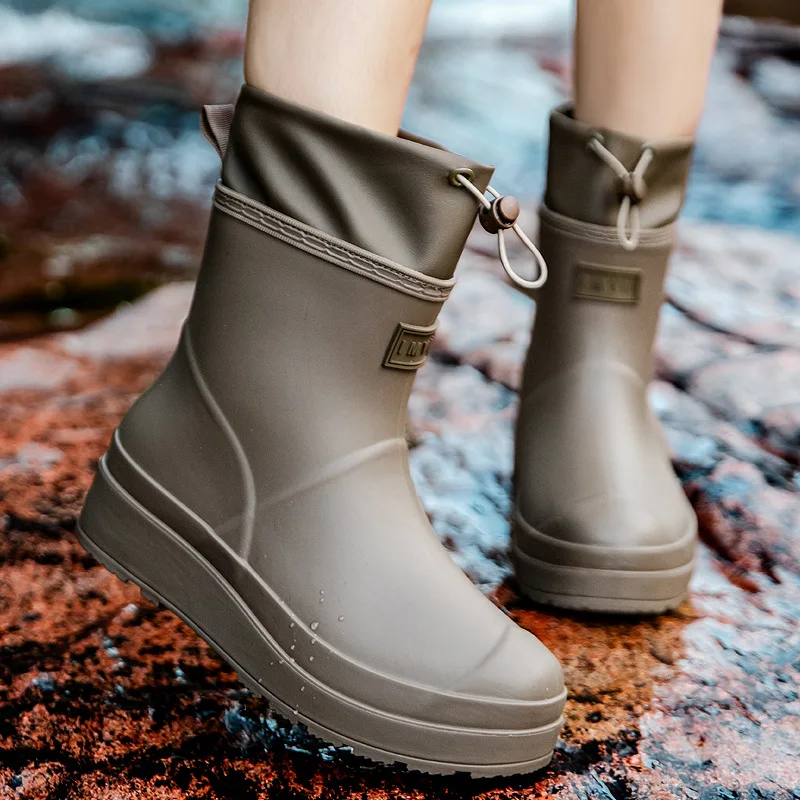 

Fashionable Men and Women Couple Rain Boots Warm and Velvet Rain Boots Outdoor Waterproof Anti-Slip Mid-Tube Fishing Rubber Shoe