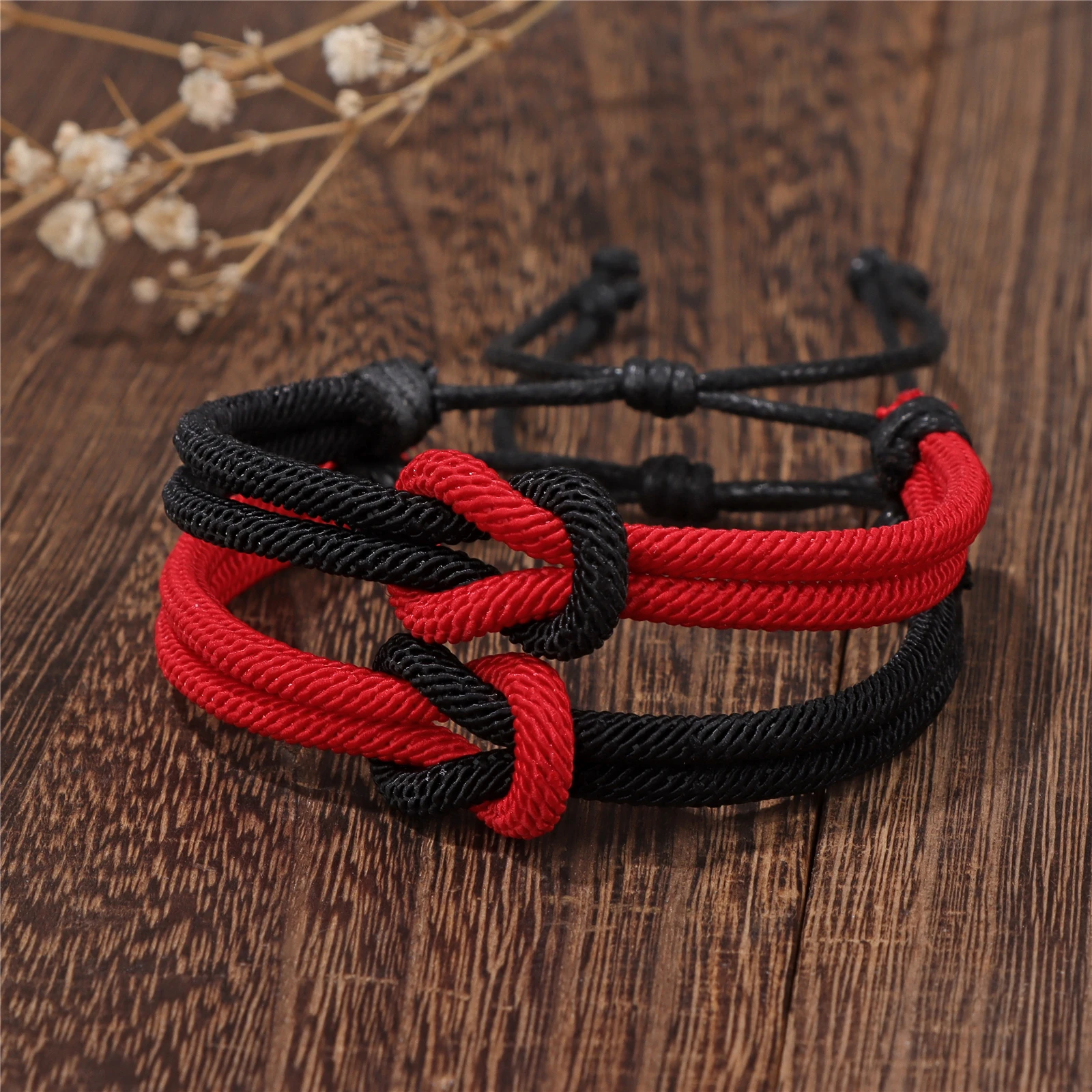 2Pcs/Set With Card Couple Bracelets Adjustable Concentric Knot Rope Bracelet for Women Men Lovers Bracelet Valentines Day Gifts