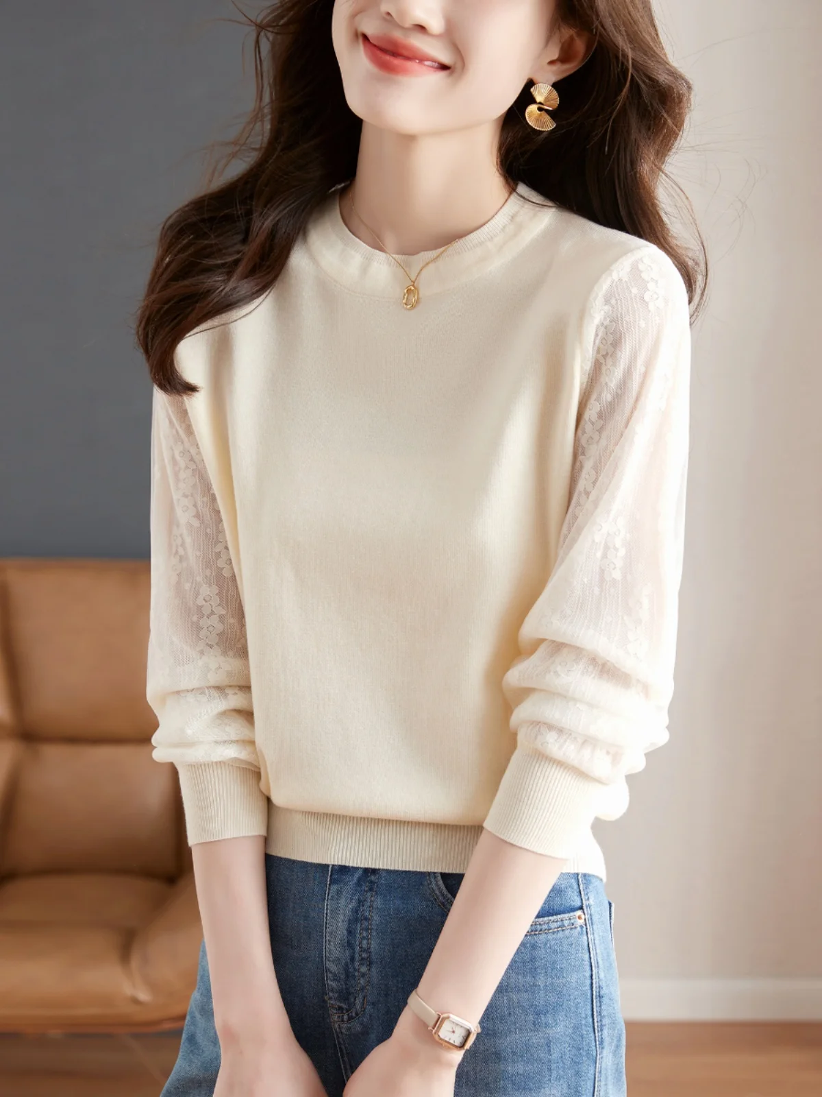 

Женская модная облегающая трикотажная футболка с длинным рукавом и кружевными вставками, осенне-зимняя новинка, для повседневной носки, с круглым вырезом.