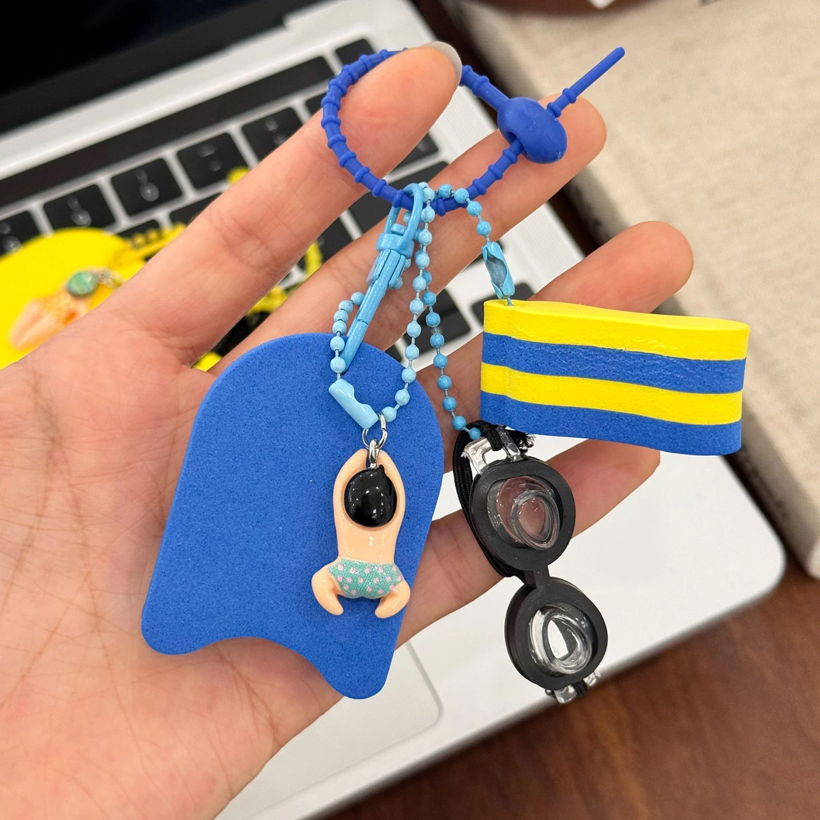 Creative Swimmer Charms with Mini Goggles Kickboard Cartoon Surfing Pendant Water Buoyant Key Ring For Bag Backpack Decoration