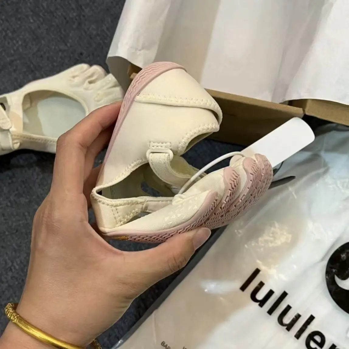 Nuove Scarpe Vibram V-Soul Fivefingers 2026, Scarpe da Fitness a Cinque Dita per Pilates, Yoga, Danza e Palestra, Scarpe da Allenamento con Suole in PVC/Imbottiture Ammortizzanti