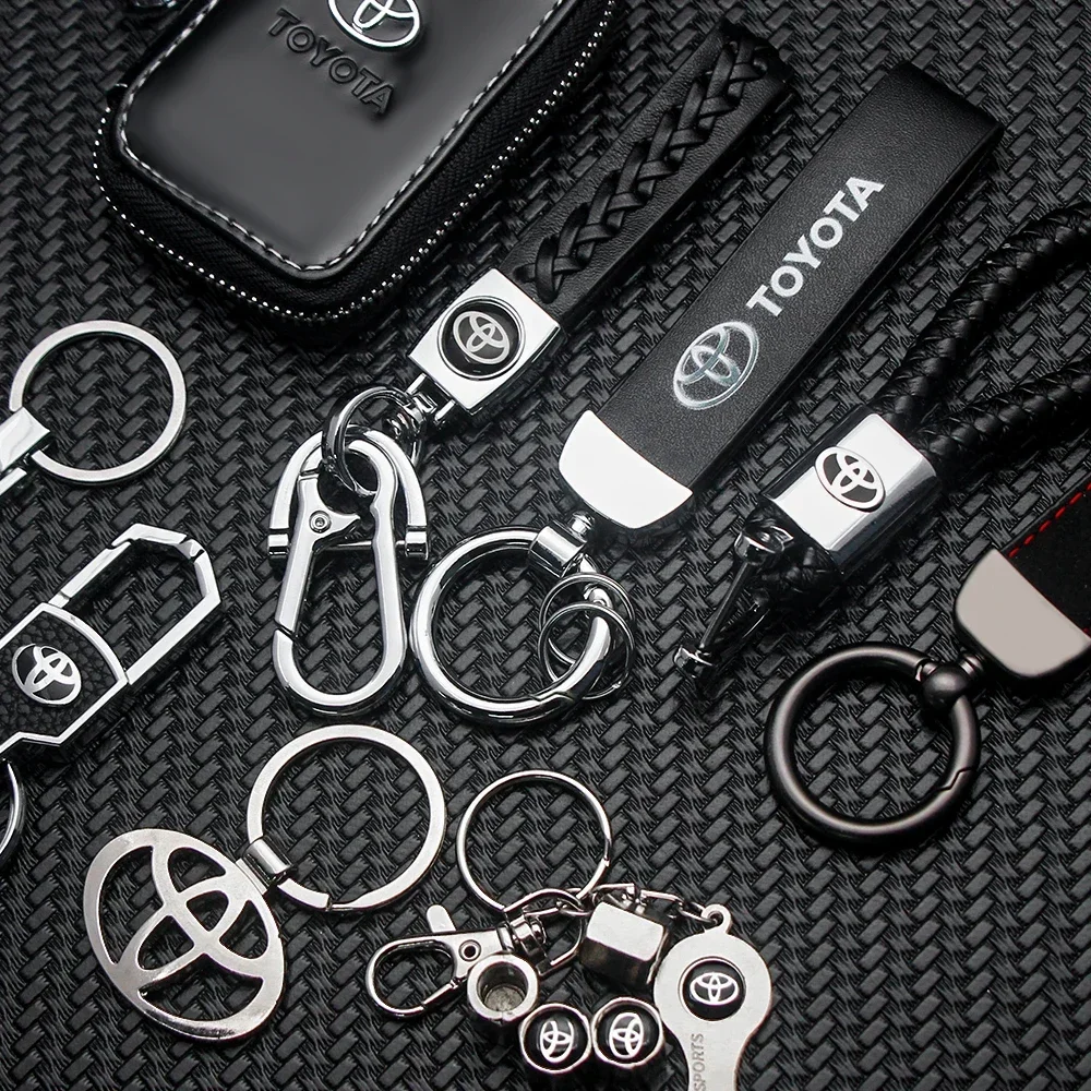 ثلاثية الأبعاد معدن + جلد شعار السيارة مفتاح سلسلة مفاتيح حلقية المفاتيح اكسسوارات السيارات لتويوتا كورولا كامري أوريس Rav4 يارس بريوس أفينسيس