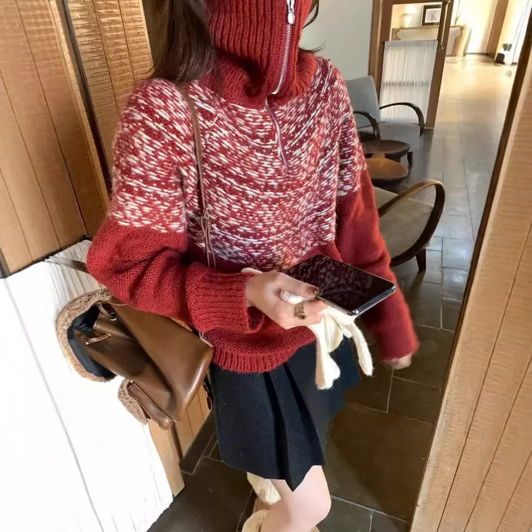 2024 Wind Gradual Color-changing Zipper Thick Sweater Women's New Autumn and Winter Korean Design Sense Half Open Neck Knitwear