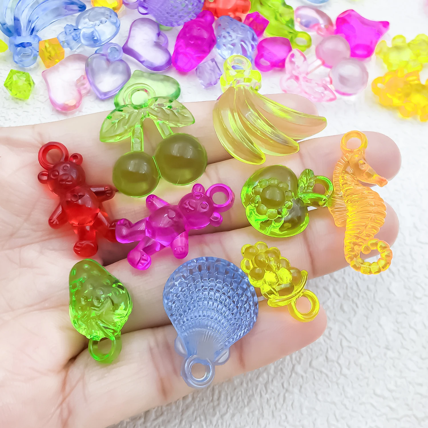 40-200pcs/lot Random Multicolor Acrylic Charms Mixed Animal Heart Shape Pendants For DIY Jewelry Making Findings Accessories ﻿