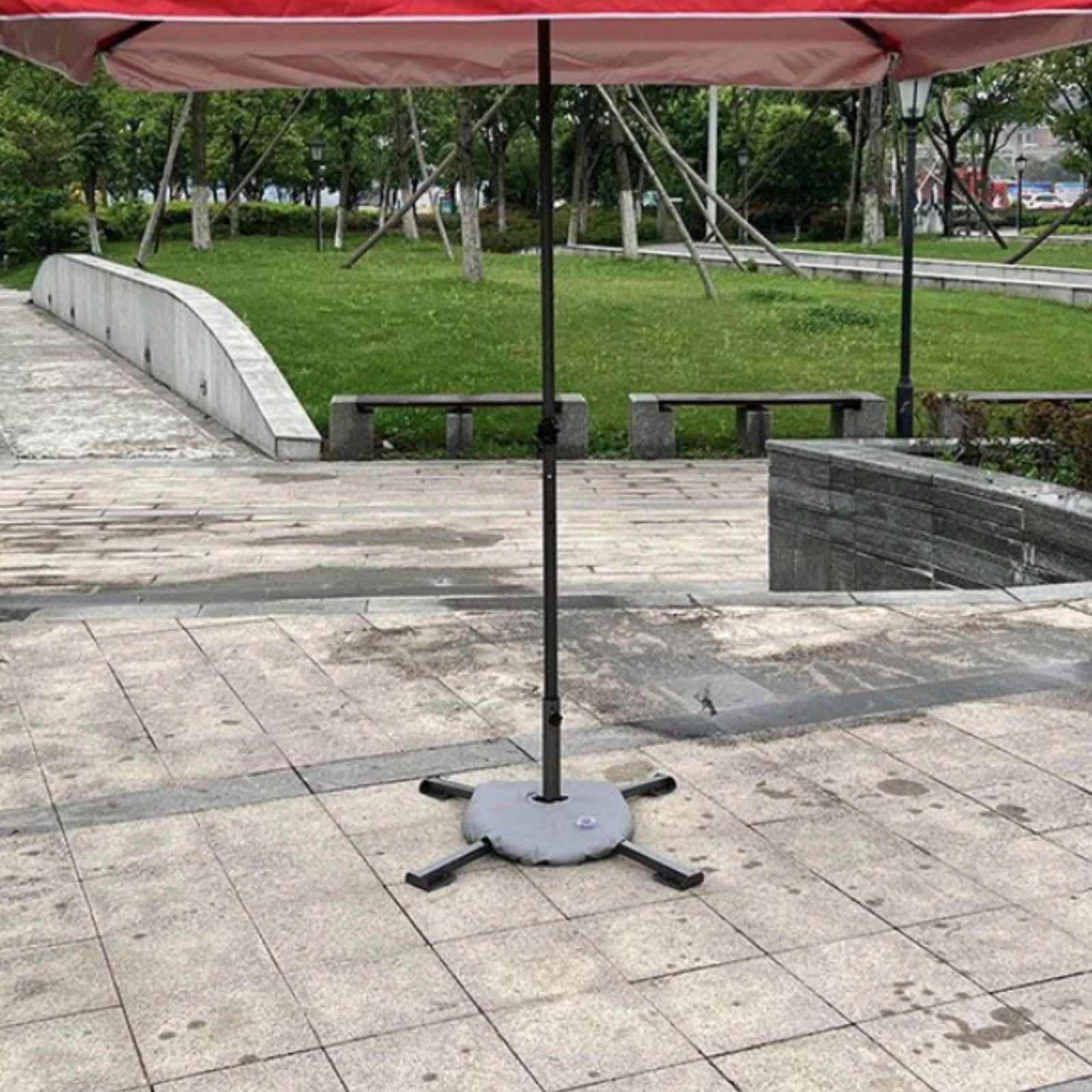 suporte-de-guarda-chuva-com-base-de-quatro-pernas-em-metal-acessorio-compacto-para-casa-e-equipamento-portatil-para-exterior