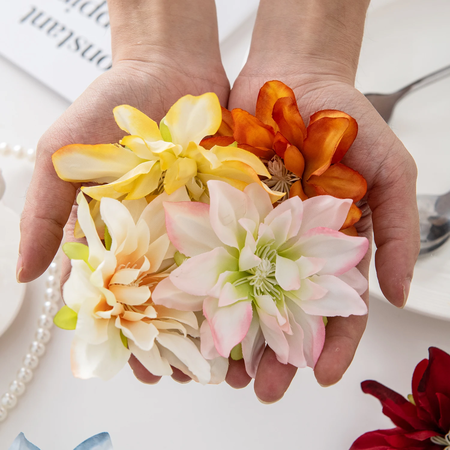 50/100 Stück Künstliche Seidenblumen, Große Lotusblumen, Großhandel, Heimdekoration, Tischdekoration, Kranz, Hochzeits- und Brautaccessoires, Kopfschmuck, DIY-Geschenkbox – Detail 5