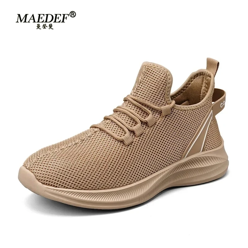 Scarpe da corsa estive per uomo Sneakers sportive in Mesh traspirante moda scarpe da Tennis Casual leggere uomo Outdoor New 2024