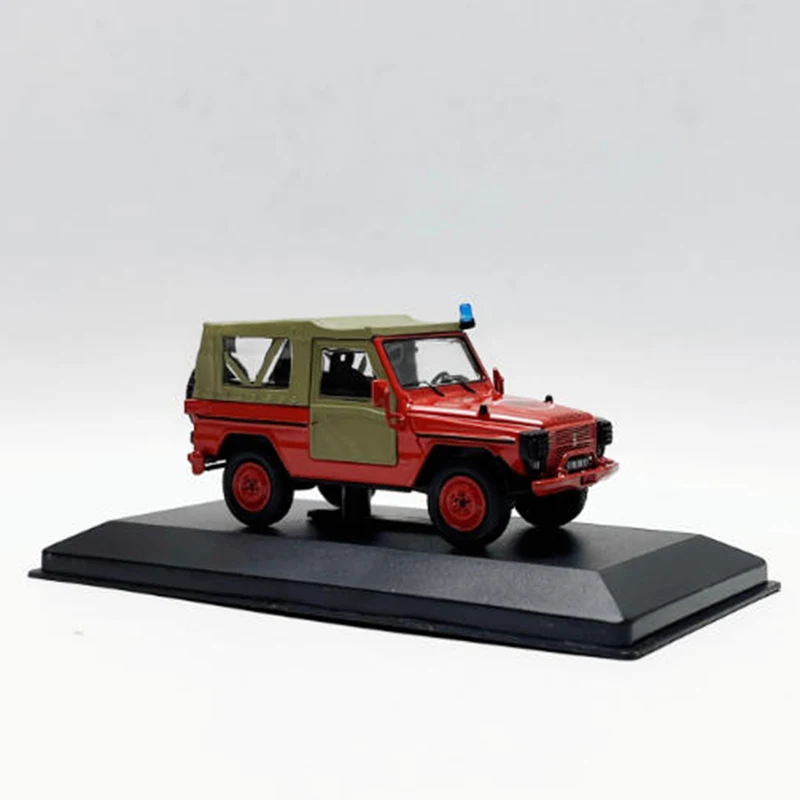 

ODEON 1/43 P4 Fire Command, винтажная модель автомобиля из сплава, классический сувенир для взрослых, подарок, статический дисплей