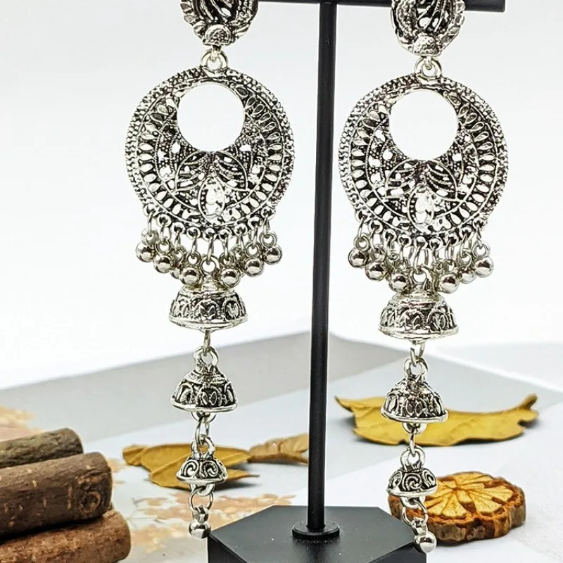 Indian Jhumka Jewelry Vintage Ethnic Peacock Shaped Tassel Bell Alloy Earrings Women's Ethnic Silver Color Retro Earrings Aretes