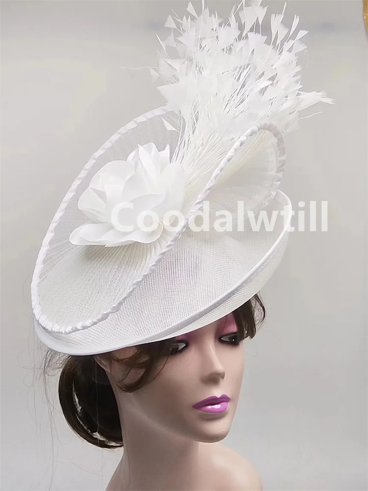 White Flower Derby Fasciantor Hat Women Wedding Mesh Headpiece Elegant Bride Wedding Hat Fascinator Feather Kentucky Chapeau Cap