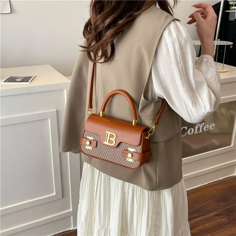 Stylish Oversized Tote. Designer Letter Logo. Fashion - Forward Leather Shopper for Work, Travel, Weekends.