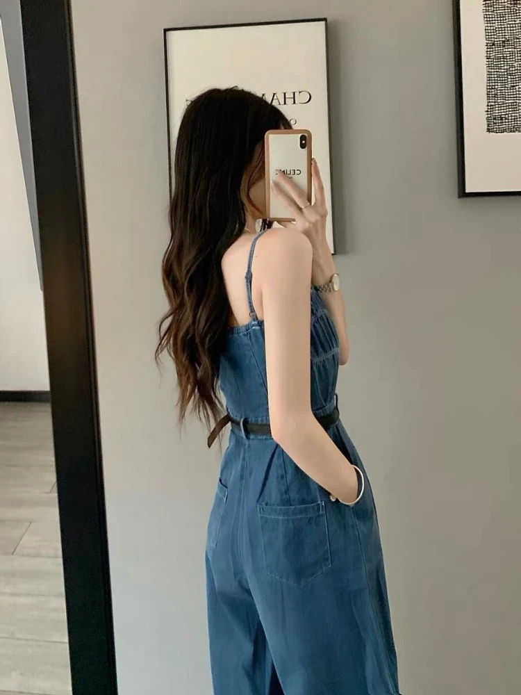 

Летний женский джинсовый комбинезон 2026 года на тонких бретелях, облегающий, модный, с широкими штанинами, длинный, повседневный наряд для отпуска