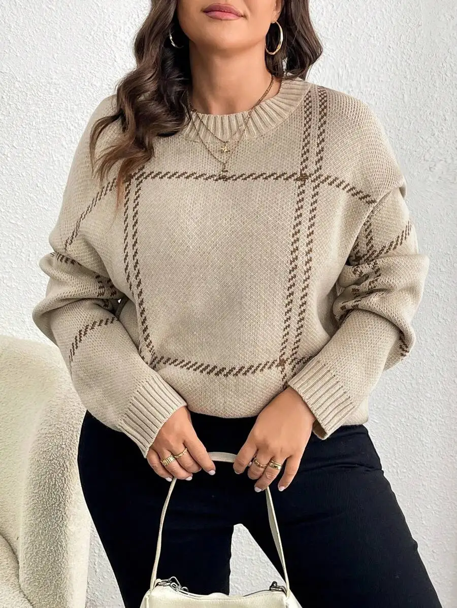 

Свитер крупной вязки в клетку для женщин больших размеров, свободный крой с заниженной линией плеча, круглый вырез, осенне-зимний наряд