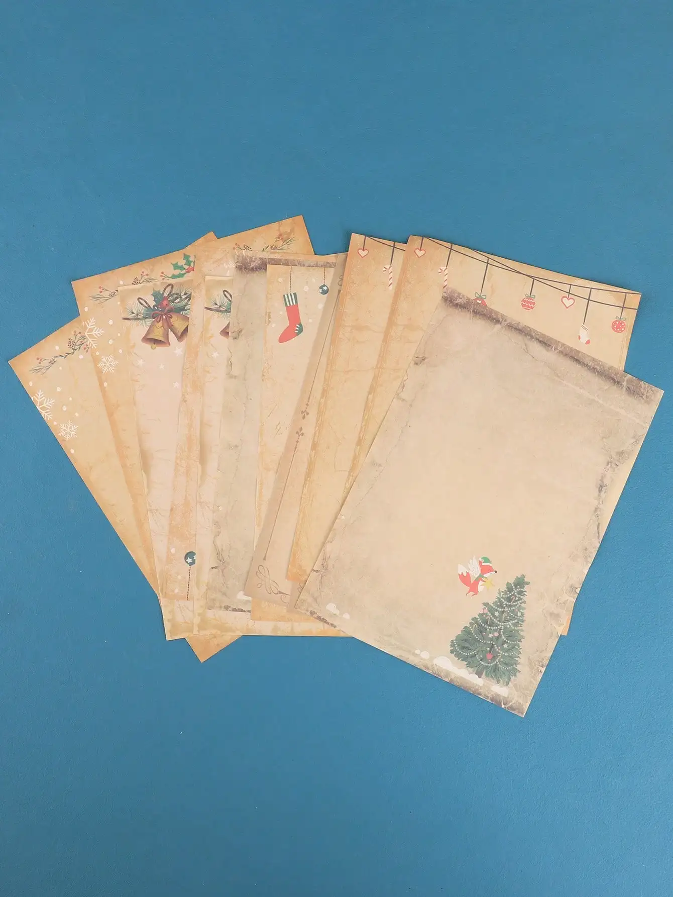 12-teiliges Set aus Weihnachtsgrußkarten und Umschlägen zum Senden von Wünschen und Weihnachtseinladungen an Freunde und Klassenkameraden – Detail 6