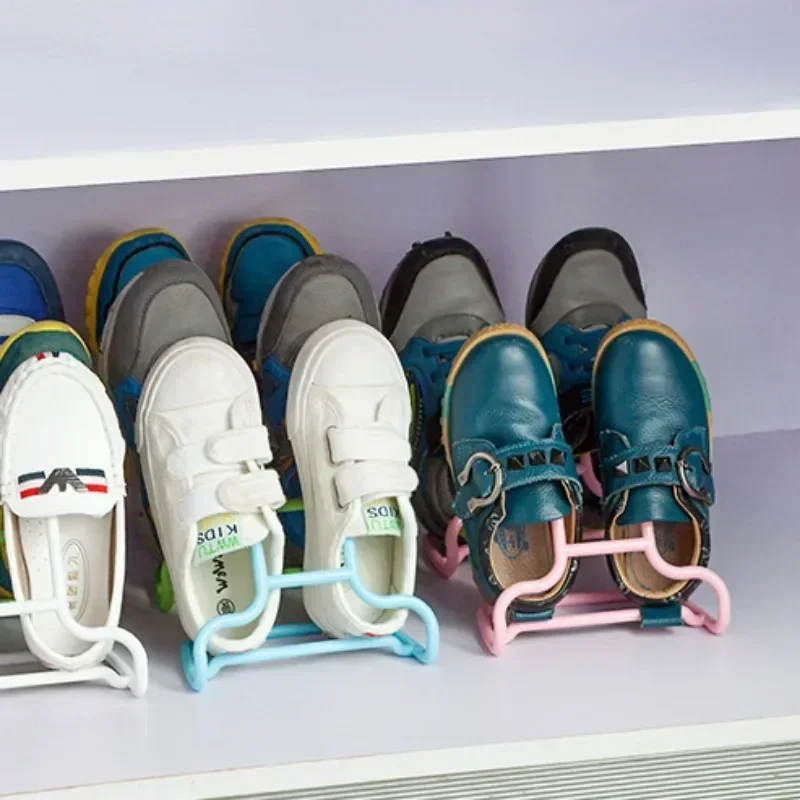 1pc Multifunctional Hanging Shoe Organizer Space Saving Drying Shoe Holder for Kids Household Entryway Storage Rack view 5