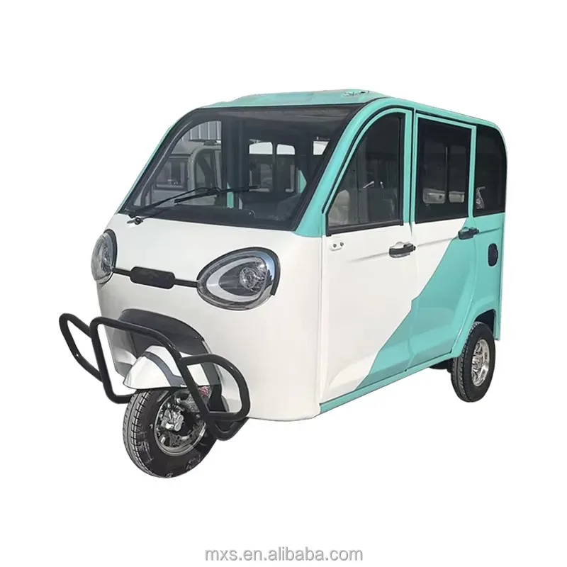 

South America India Africa Passenger Tuk Tuk Closed Three Wheel Electric Manned Vehicle 180km Range Fast Charging Station