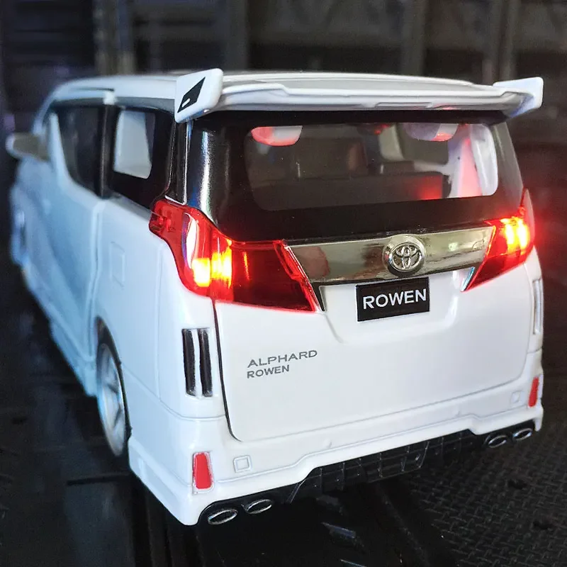 1:32 Alpha ROWEN Star voiture commerciale en alliage modèle de voiture son et lumière retirer jouets pour enfants adulte cadeau Collection moulé sous pression