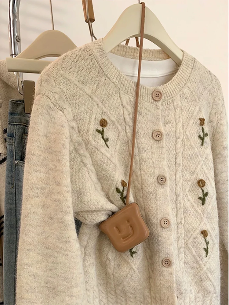 O-Neck Knitted Cardigan Women 2024 Autumn Winter New Lazy Style Flowers Embroidery Long Sleeve Sweater Jacket