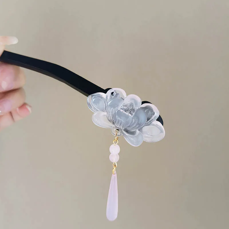 กิ๊บติดผมทรงโบราณแบบสองด้านประดับพู่ดอกบัวสำหรับผู้หญิง, กิ๊บติดผมไม้สไตล์จีนใหม่ระดับไฮเอนด์, กิ๊บติดผมแบบสั่น, กิ๊บติดผมคุณภาพสูง