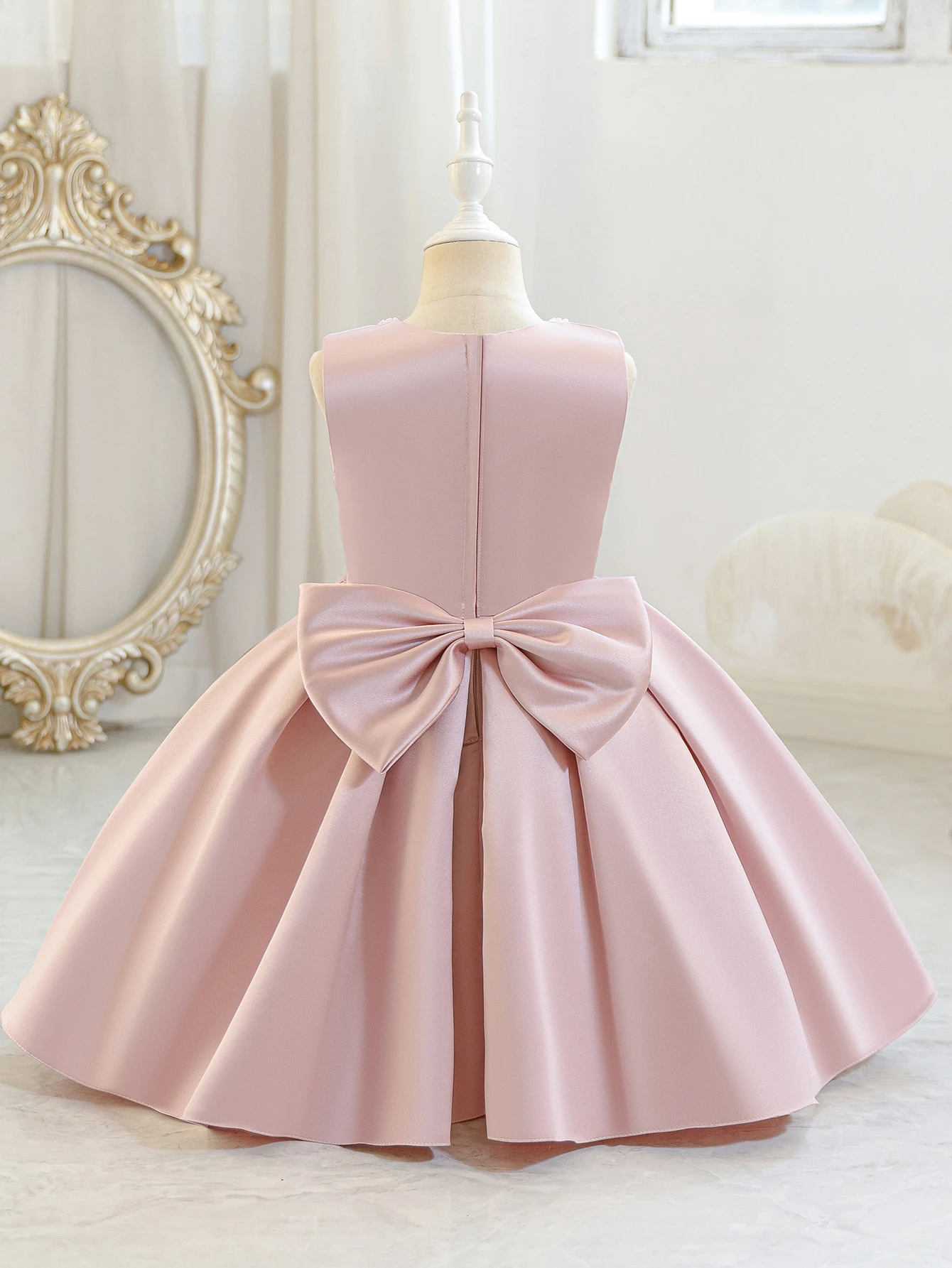 Flower Girl Dress Pink Elegant Round-neck Beaded Decorated Pleated Bow-Strap Satin Short Party Dress,Wedding,Prom Dress,Banquet