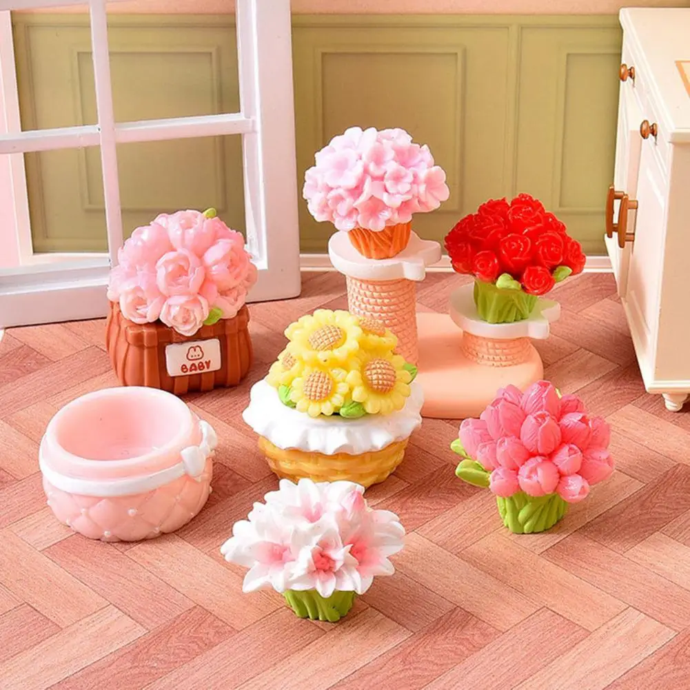 Home Decor Desktop Ornament Mini Resin Artificial Flowers Tiny Potted Plants Ornament Miniature Dollhouse Accessories for Fairy