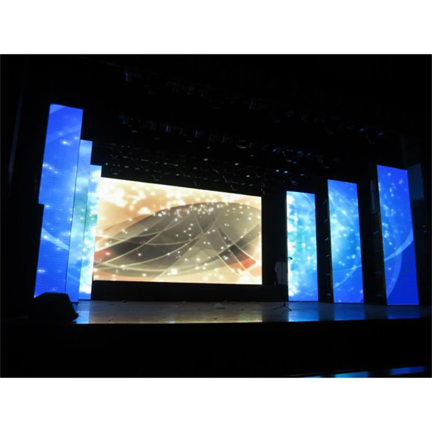 

High Performance LED Video Wall Screen creative design 20ft x 10ft outdoor mobile led screen p2.9 p2.976